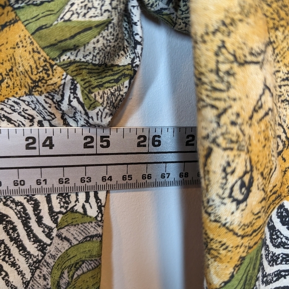 Animal Print Button-Up Shirt - Picture 6 of 7